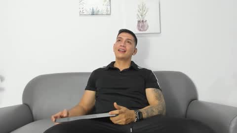 Snapshot of blackbullger_ chatting on 19, 9, 2025 Max online show from 19, 9, 2025