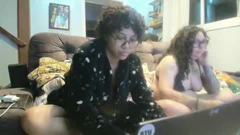 Snapshot of blackittys2 chatting on 13, 5, 2026 blackittys2 online show from 13, 5, 2026