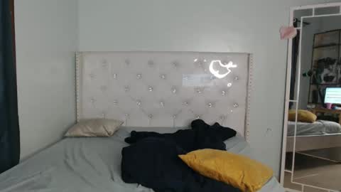 Cleo online show from 12, 10, 2025