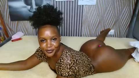 Smiley sylivia online show from 17, 4, 2026