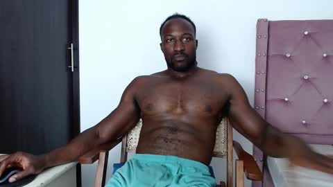 Snapshot of blacknikes chatting on 15, 1, 2025 Twtter 1MikeBeckford Onlyfns beckfordmike online show from 15, 1, 2025