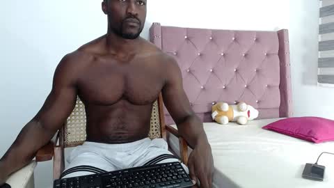 Snapshot of blacknikes chatting on 4, 2, 2025 Twtter 1MikeBeckford Onlyfns beckfordmike online show from 4, 2, 2025