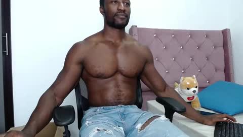 Snapshot of blacknikes chatting on 28, 2, 2025 Twtter 1MikeBeckford Onlyfns beckfordmike online show from 28, 2, 2025
