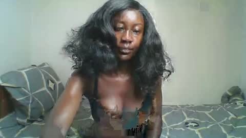 Snapshot of blackprincess25 chatting on 19, 10, 2025 Lorraine online show from 19, 10, 2025