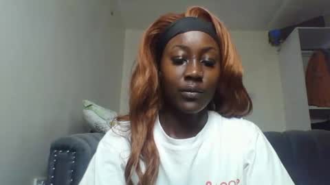 Snapshot of blackprincess25 chatting on 2, 12, 2025 Lorraine online show from 2, 12, 2025