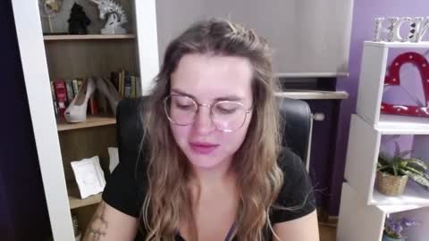 Snapshot of blackrosezoey chatting on 13, 10, 2025 Z O E Y online show from 13, 10, 2025