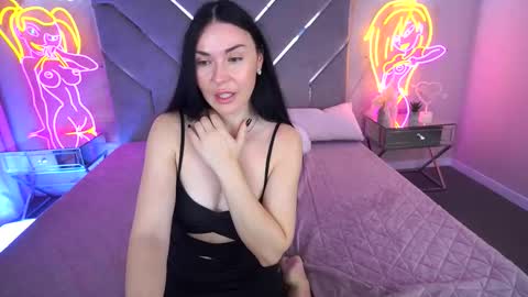 Snapshot of blacksilkqueen chatting on 21, 11, 2025 blacksilkqueen online show from 21, 11, 2025