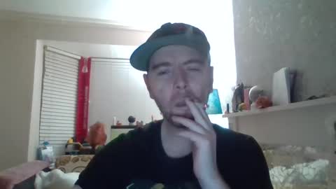 Snapshot of blackvswhite2022 chatting on 22, 1, 2025 blackvswhite2022 online show from 22, 1, 2025