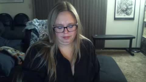 Snapshot of bladesizzo3111 chatting on 4, 12, 2025 bladesizzo3111 online show from 4, 12, 2025