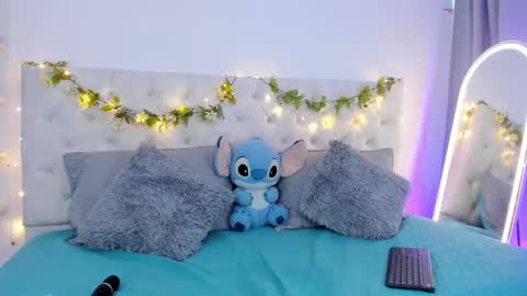 Snapshot of blair_queen chatting on 4, 11, 2025 online show from 4, 11, 2025