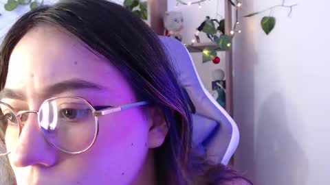   online show from 10, 2, 2025