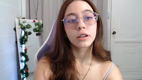   online show from 28, 11, 2025