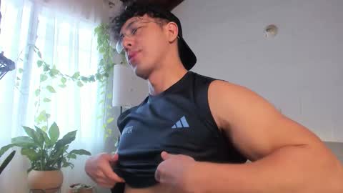 Snapshot of blake_levi chatting on 1, 2, 2026 Blake Levi Independent Model online show from 1, 2, 2026