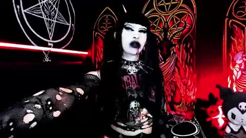   online show from 12, 10, 2025