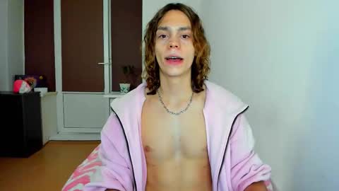 Snapshot of blazet0ne chatting on 1, 10, 2025 David online show from 1, 10, 2025