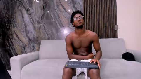 The Best Models online show from 24, 2, 2025