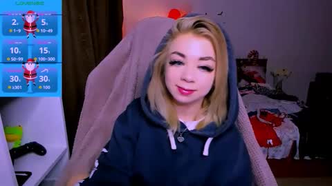 Snapshot of blinkofeyess chatting on 16, 12, 2025 Nicole online show from 16, 12, 2025