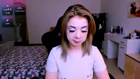 Snapshot of blinkofeyess chatting on 9, 6, 2026 Nicole online show from 9, 6, 2026