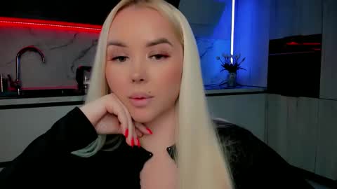 Lana online show from 13, 1, 2025