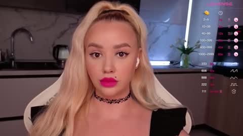 Lana online show from 18, 9, 2025