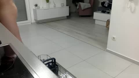 Snapshot of blondas21 chatting on 18, 11, 2025 blondas21 online show from 18, 11, 2025