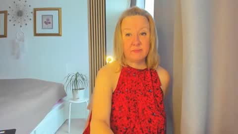 Nicole online show from 7, 3, 2025