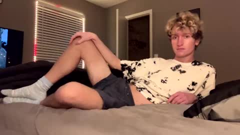 Snapshot of blonde_boi99 chatting on 30, 9, 2025 Blondie online show from 30, 9, 2025