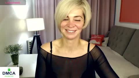 Snapshot of blondemommy_77 chatting on 15, 7, 2026 Lola online show from 15, 7, 2026