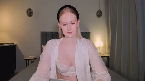 Mia online show from 13, 12, 2024