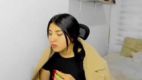 bloom_flower1 online show from 19, 12, 2025