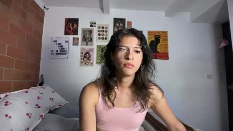 Bella Bloom ts online show from 14, 10, 2025