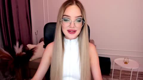 Sophia online show from 24, 1, 2025