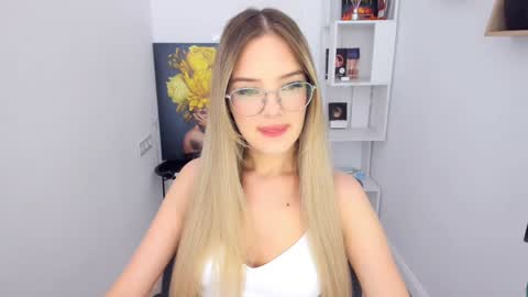 Sophia online show from 28, 1, 2025