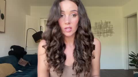 Emma Bloom online show from 7, 11, 2025