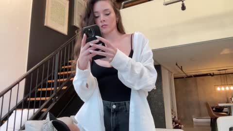 Snapshot of bloomyogi chatting on 21, 12, 2025 Emma Bloom online show from 21, 12, 2025