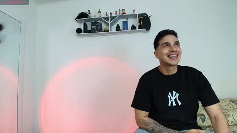 santiylola online show from 15, 12, 2024