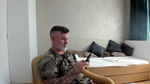 Snapshot of blowmyxxl chatting on 11, 9, 2025 Nico online show from 11, 9, 2025