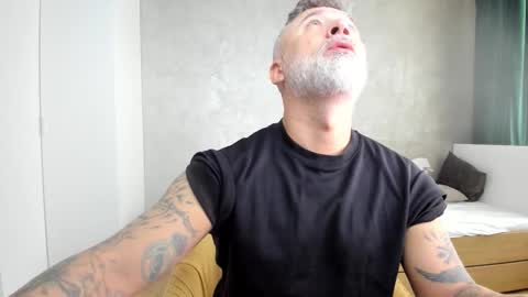 Snapshot of blowmyxxl chatting on 12, 9, 2025 Nico online show from 12, 9, 2025