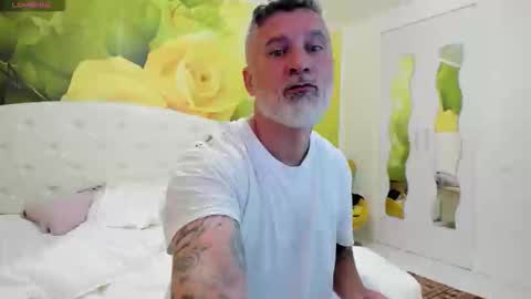 Nico online show from 10, 4, 2026