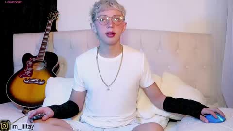 TAY   online show from 20, 2, 2025