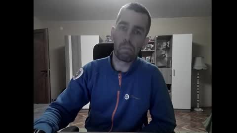 Snapshot of blue_eyed_wolf chatting on 10, 12, 2024 Runaway online show from 10, 12, 2024