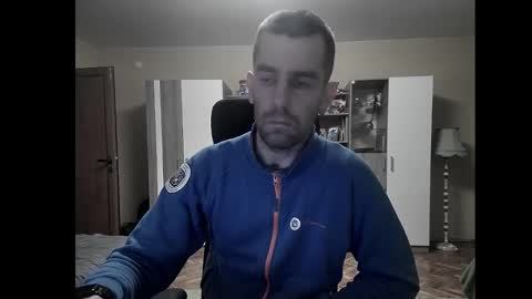 Snapshot of blue_eyed_wolf chatting on 11, 12, 2024 Runaway online show from 11, 12, 2024