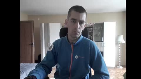 Snapshot of blue_eyed_wolf chatting on 13, 12, 2024 Runaway online show from 13, 12, 2024