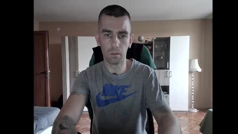 Snapshot of blue_eyed_wolf chatting on 20, 12, 2024 Runaway online show from 20, 12, 2024