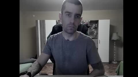 Snapshot of blue_eyed_wolf chatting on 30, 12, 2024 Runaway online show from 30, 12, 2024