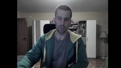 Snapshot of blue_eyed_wolf chatting on 2, 1, 2025 Runaway online show from 2, 1, 2025