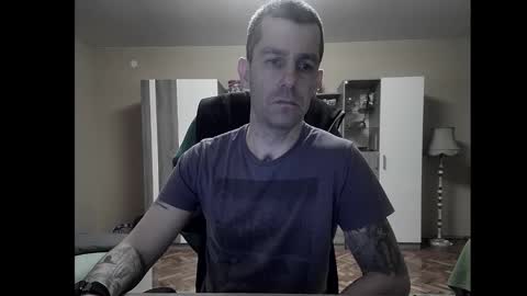 Snapshot of blue_eyed_wolf chatting on 5, 1, 2025 Runaway online show from 5, 1, 2025