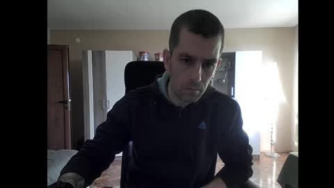 Snapshot of blue_eyed_wolf chatting on 8, 1, 2025 Runaway online show from 8, 1, 2025