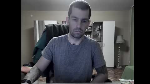 Snapshot of blue_eyed_wolf chatting on 18, 1, 2025 Runaway online show from 18, 1, 2025