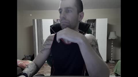 Snapshot of blue_eyed_wolf chatting on 1, 2, 2025 Runaway online show from 1, 2, 2025